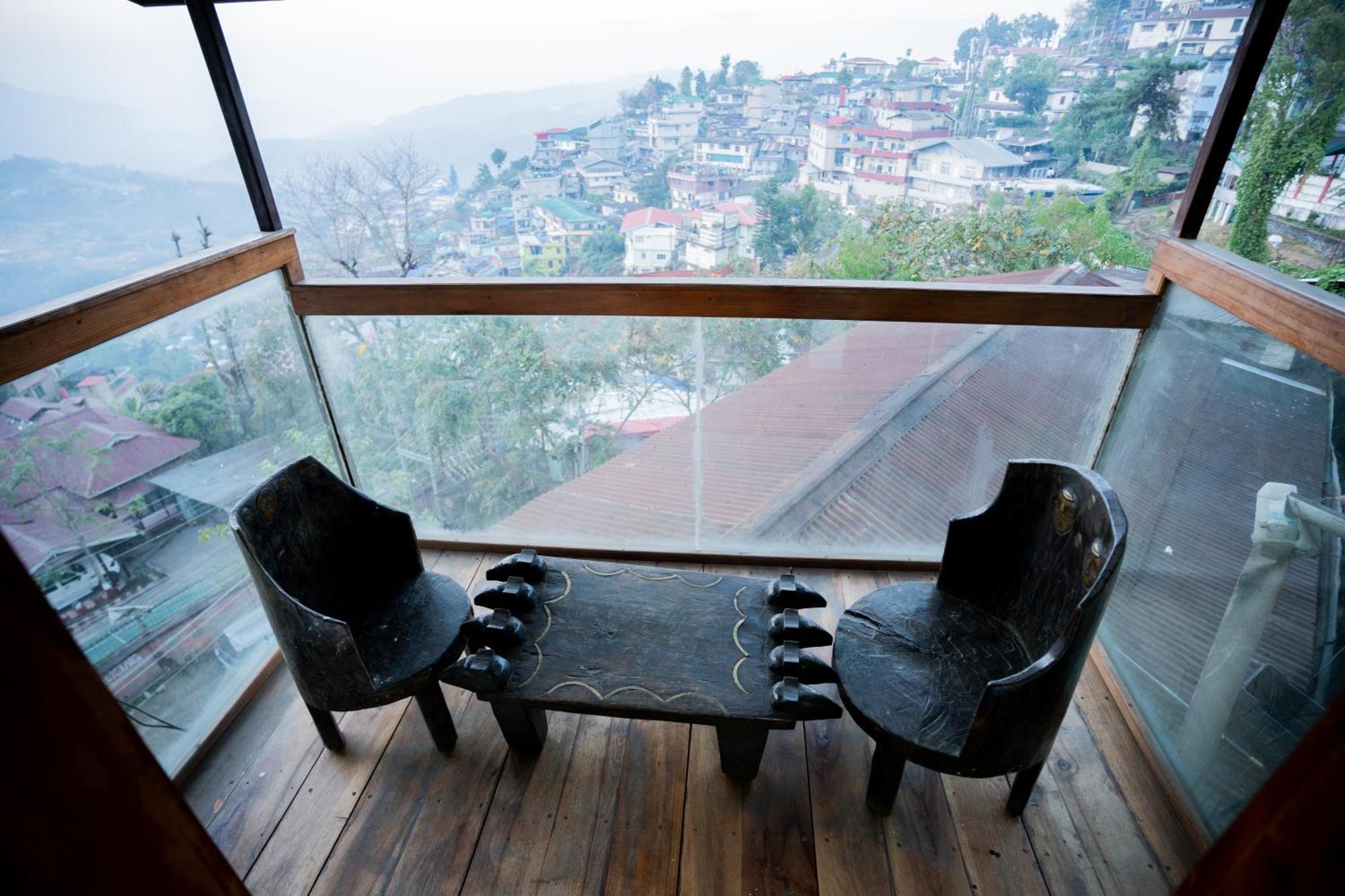 2K Hotel Kohima Exterior foto